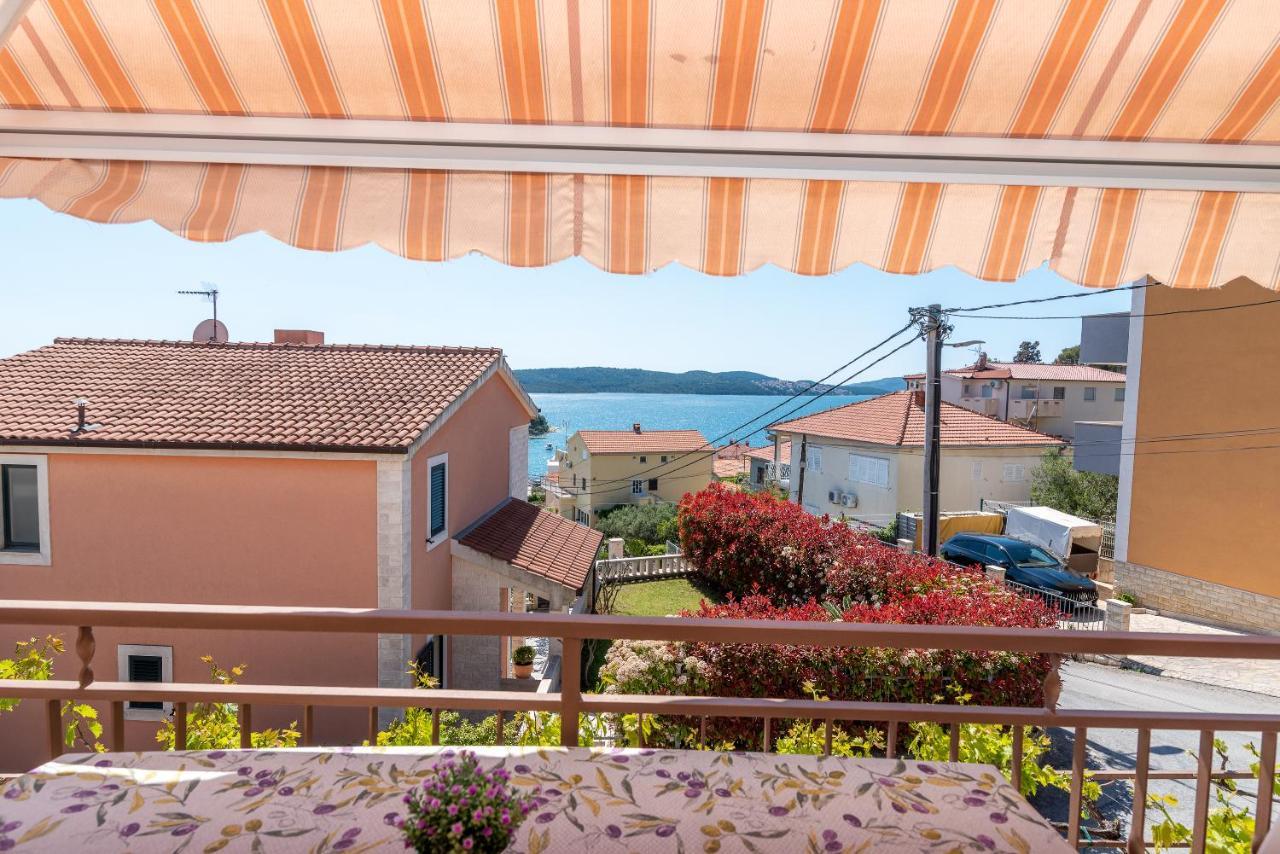 Comfortable Apartment Near The Sea Трогір Екстер'єр фото
