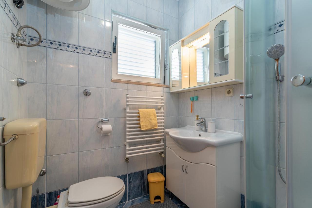Comfortable Apartment Near The Sea Трогір Екстер'єр фото